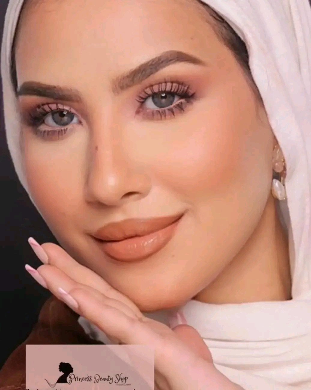 عدسة Siri Gray